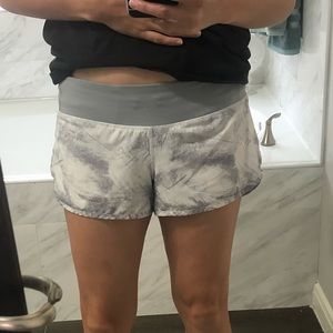 Lulu speed shorts size 8